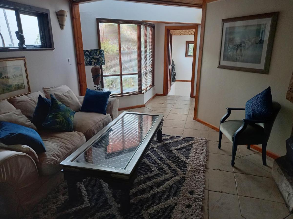 Mussel Beach Holiday Lets Appartement Kaapstad Buitenkant foto