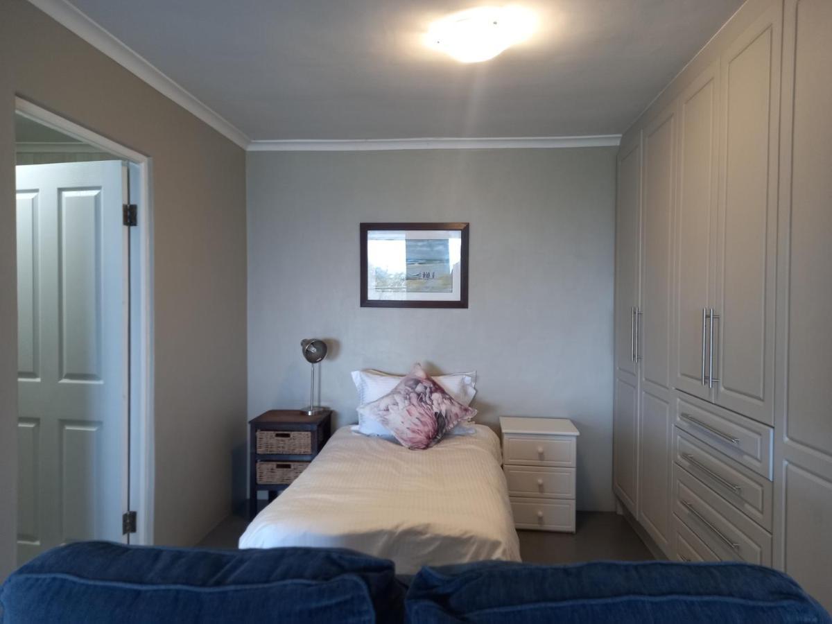 Mussel Beach Holiday Lets Appartement Kaapstad Buitenkant foto