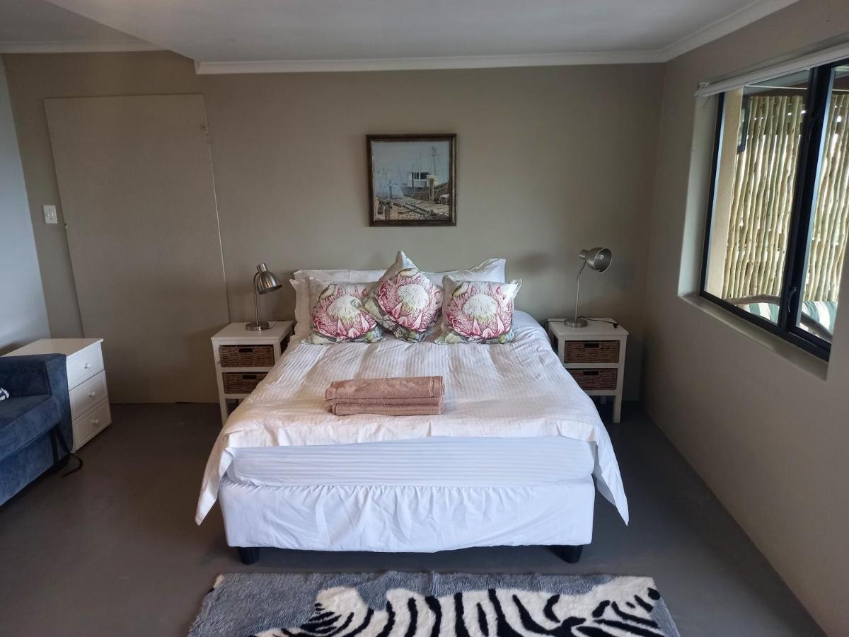 Mussel Beach Holiday Lets Appartement Kaapstad Buitenkant foto